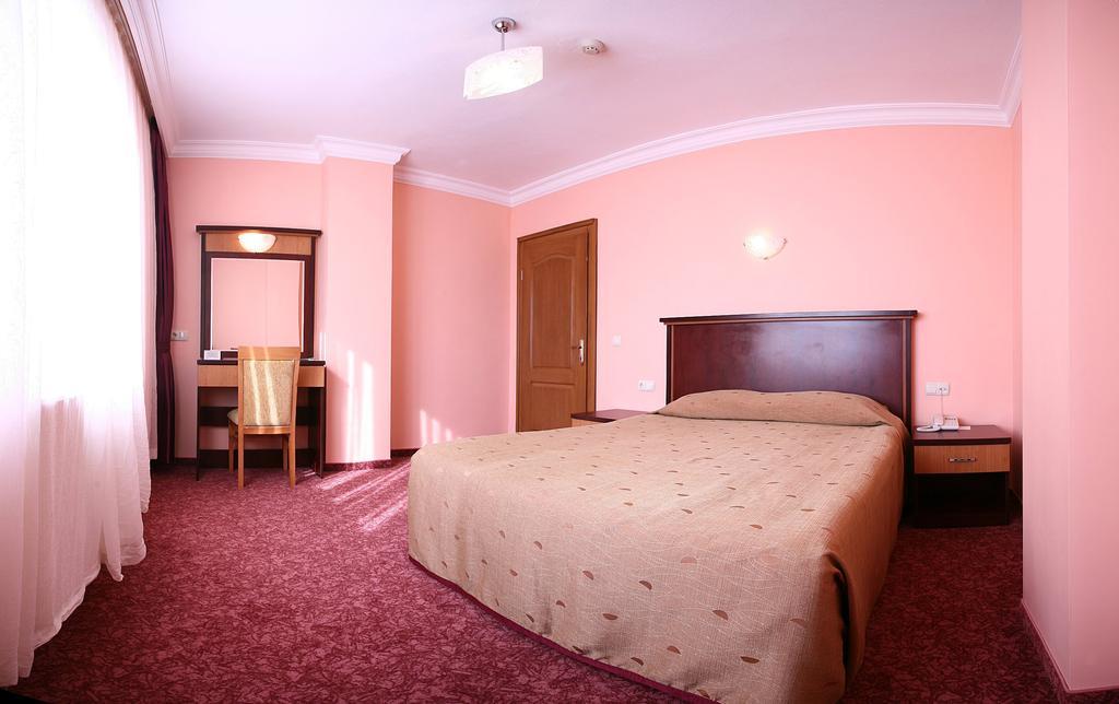 Kozakli Grand Termal Hotel Стая снимка